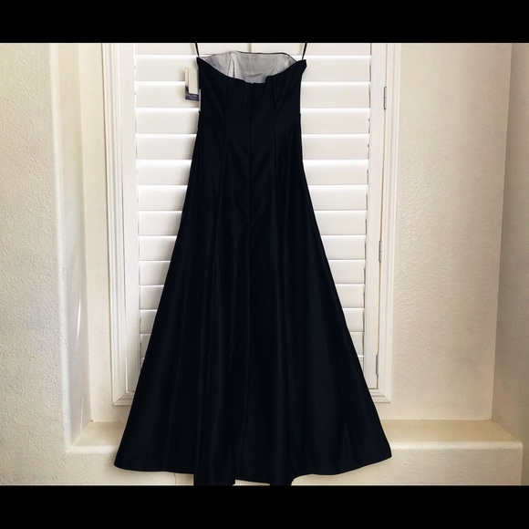 Jessica McClintock Prom/Evening Gown - Picture 2 of 2